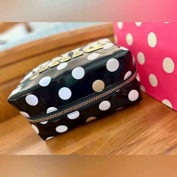 Victoria’s Secret PINK Logo Make-up Bag Embossed - Picture 6 of 9